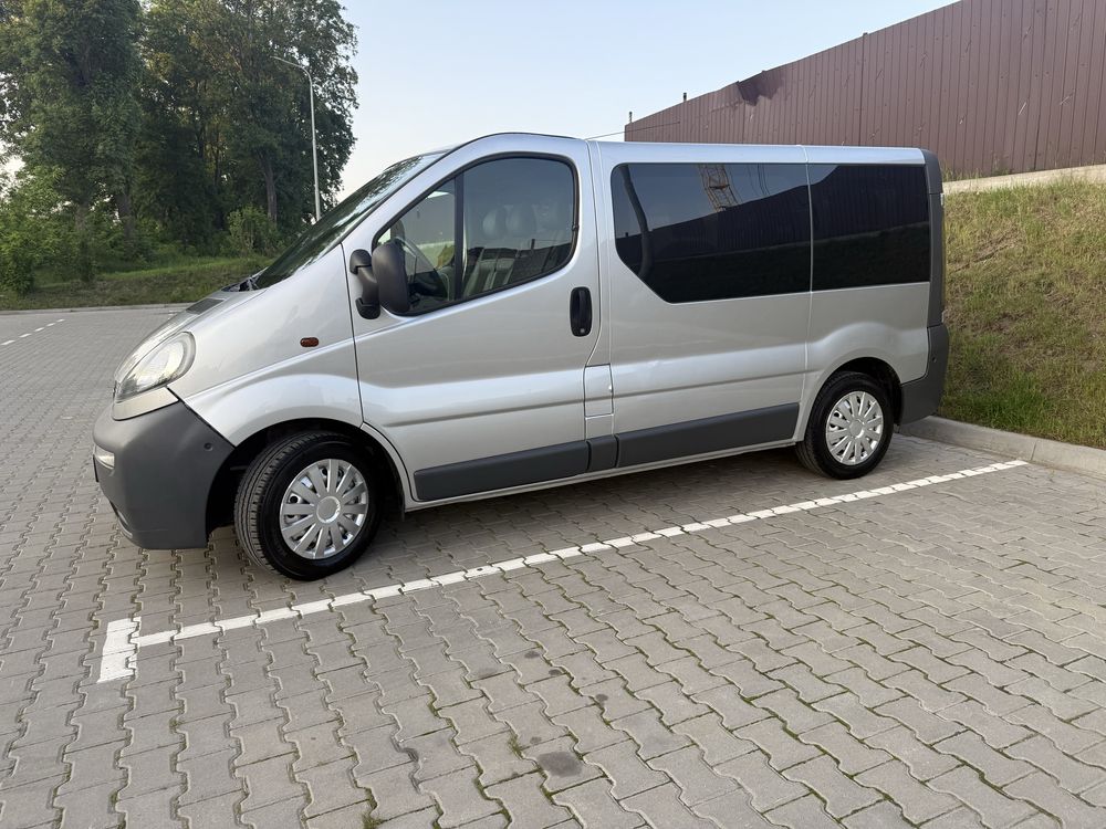 Opel vivaro 1.9 DTI 2006р.(пасажир)
