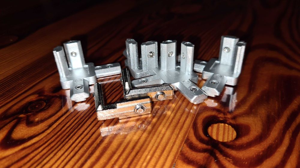 Łącznik wewnętrzny 3-stronny ukryty srebrny