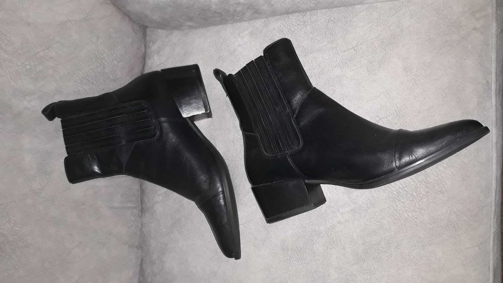 Демісезонні челсі VAGABOND - розмір 39, ідеальний стан