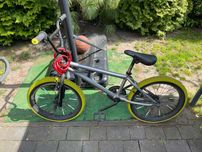 Rower BMX WIPE 520 20 srebrny