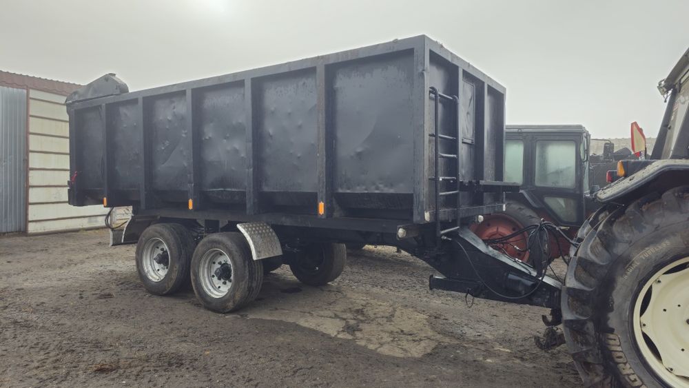 Sprzedam przyczepa skorupowa  z hydrauliczna klapą