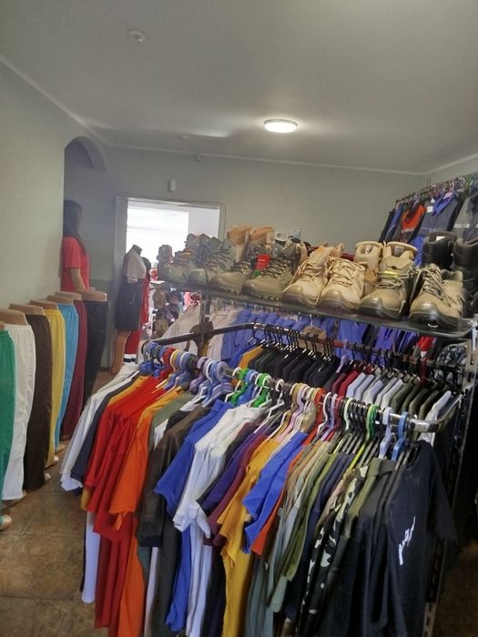 Распродажа медицинской и другой спецодежды