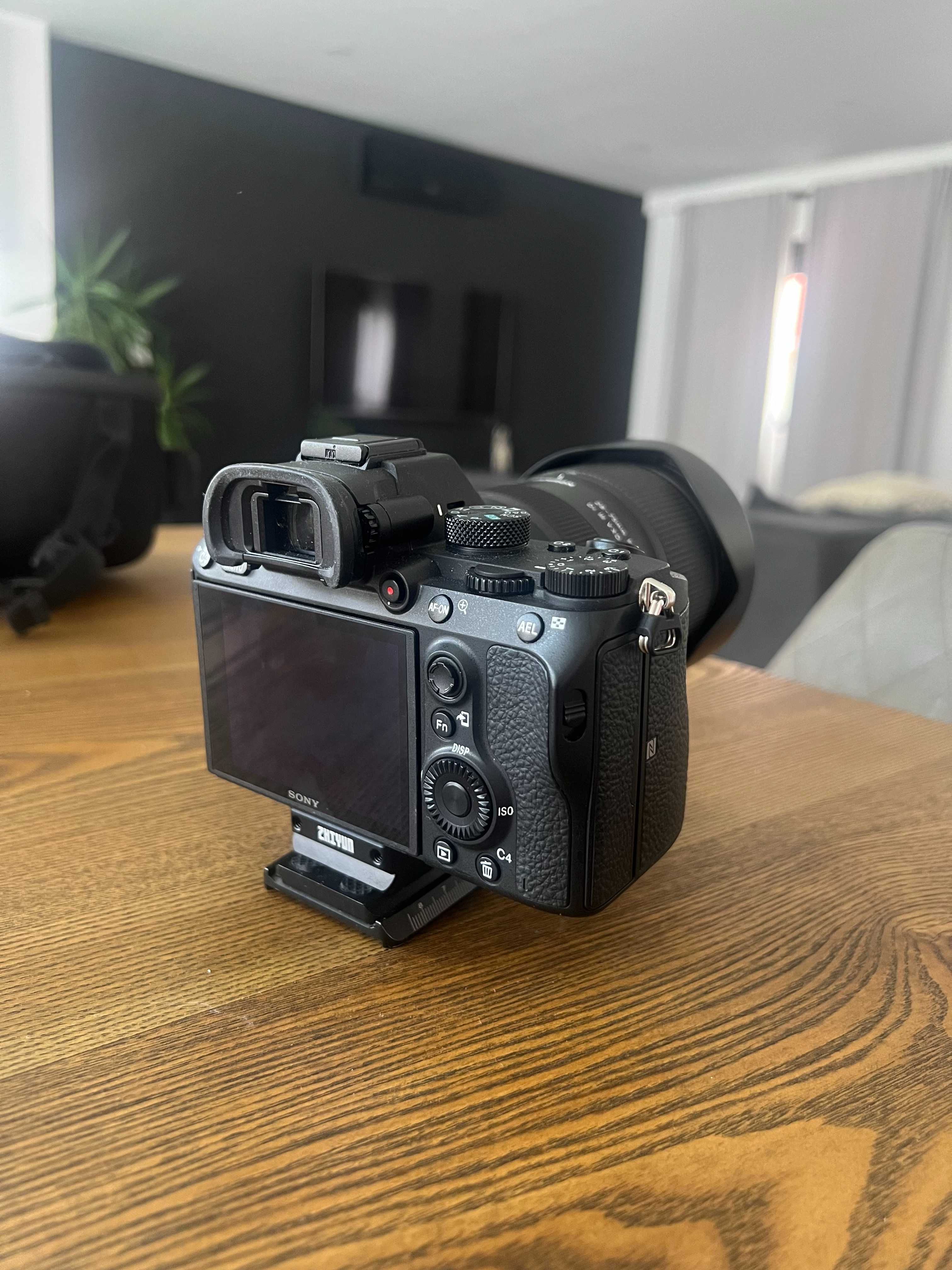 Pack Sony A7 III + Tamron 28-75 f2.8 III + Estabilizador + Mala Tarion
