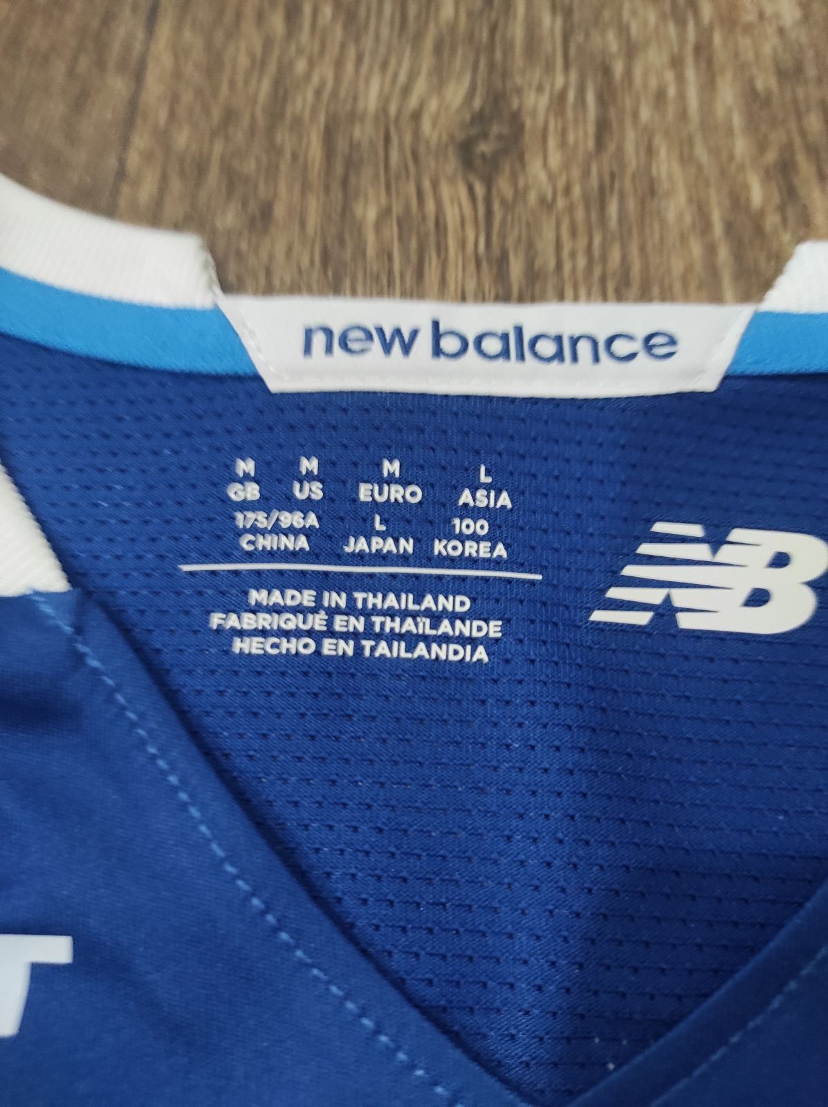 Игровая футбольна футболка New Balance Динамо