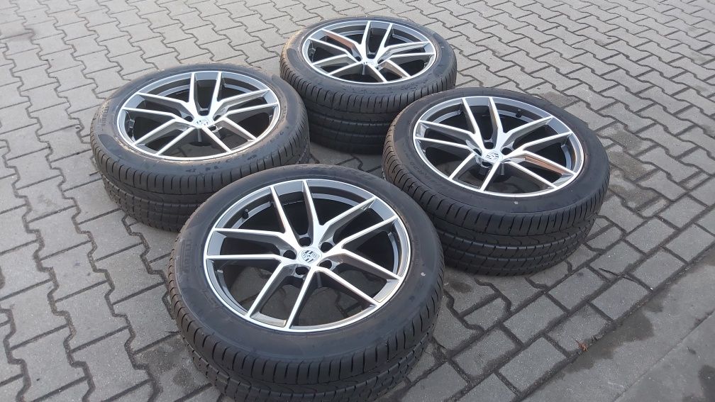 Nowe Koła Porsche Macan 5x112 R20   2022 rok Letnie Pirelli