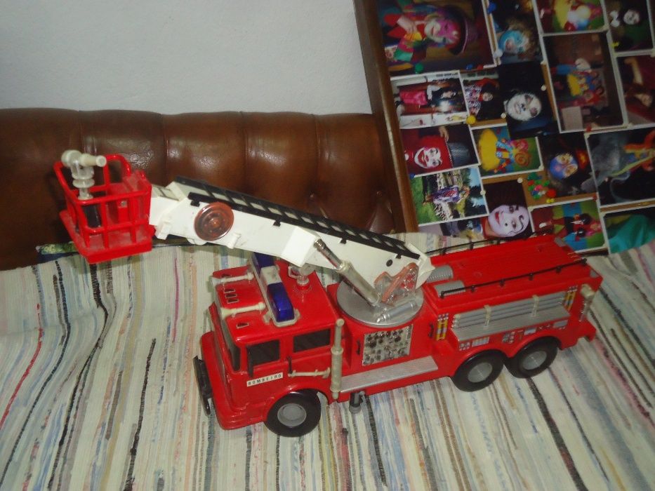 Carro Grande de Bombeiros