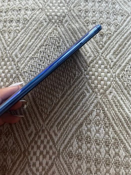 XIAOMI Mi 9

6.39''

6 GB