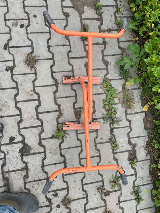 Chwytak do krawężników