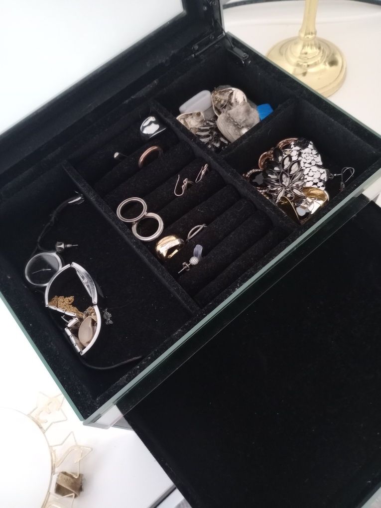 Caixa de Bijuteria da Zara Home – em espelho e veludo, sem defeitos