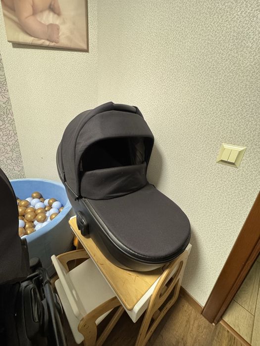 Продам коляску Anex