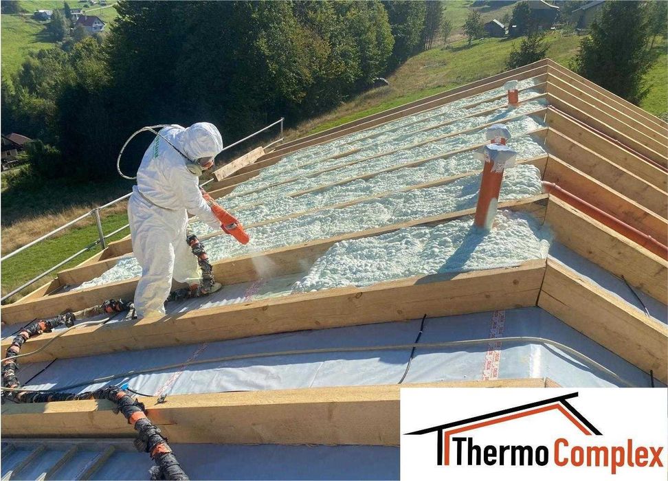 Ocieplenie poddasza piana PUR, ocieplanie poddasza pianka PUR