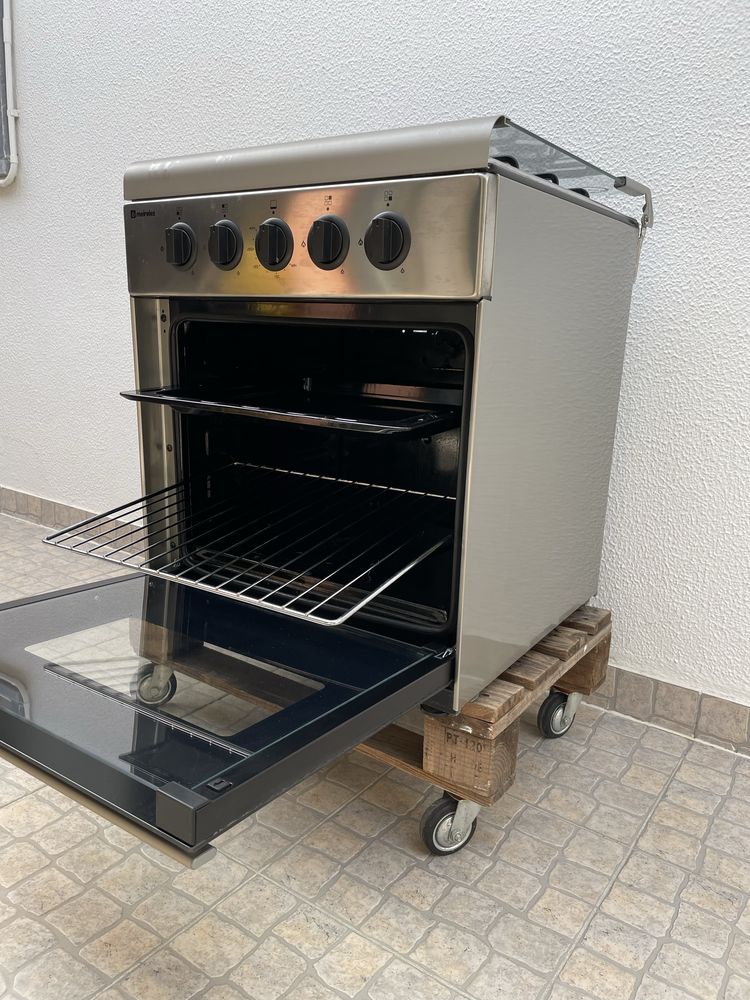Forno com fogão Meireles