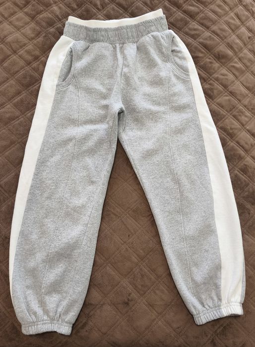 Спортивні штани на дівчинку