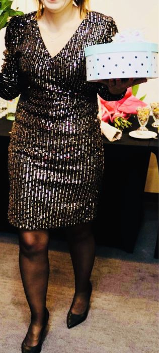 Sukienka z cekinami Solar r.M