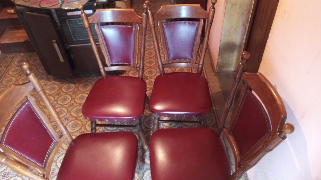 Krzesła antyczne