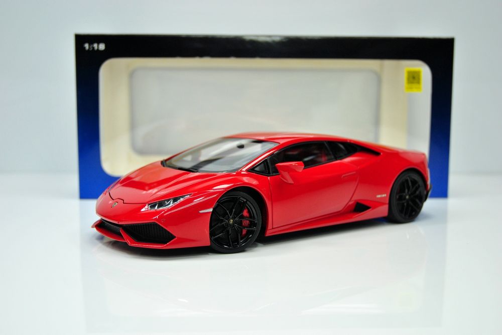1/18 модель Lamborghini Huracan LP610-4 AUTOart