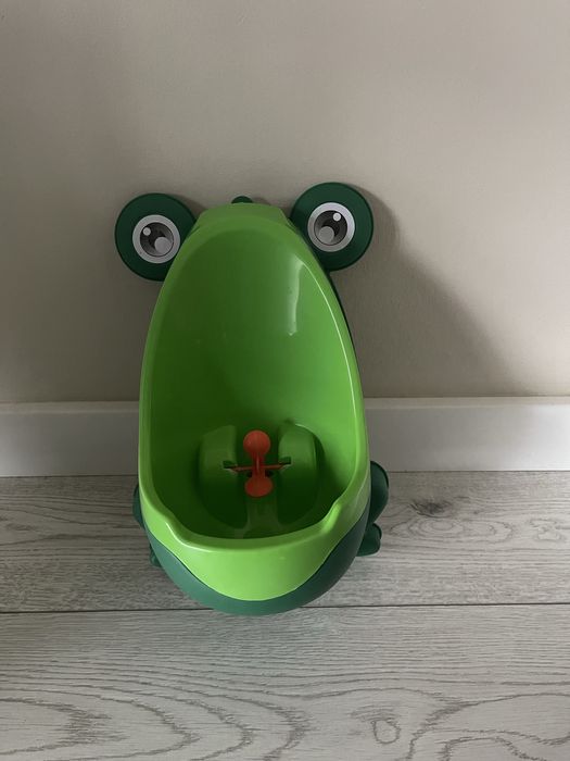 Pisuar żabka do nauki sikania