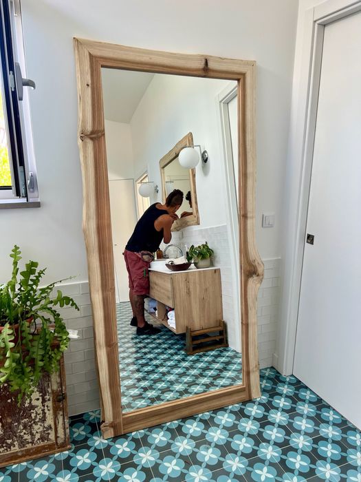 Espelho 2x1 metro com moldura de madeira