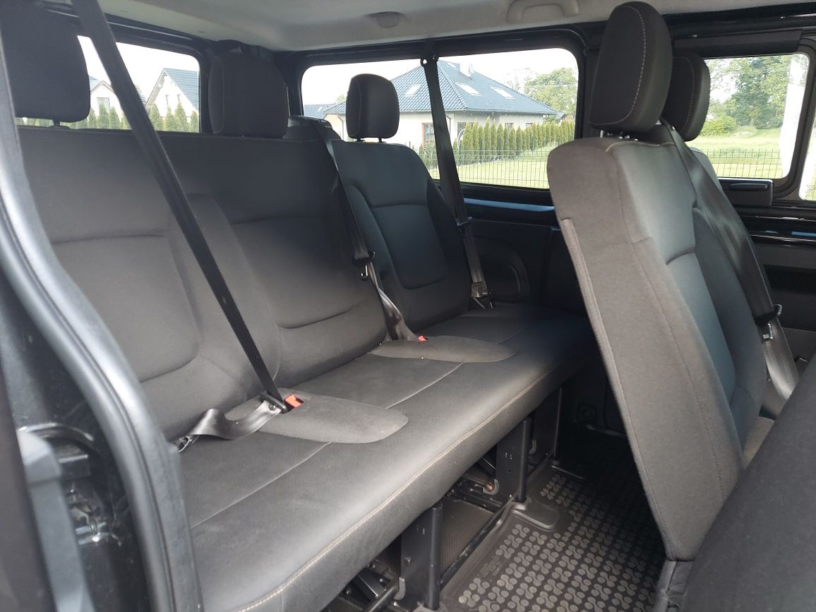 Wynajem busa, samochodu 9 osobowego Wolne terminy Transport gości