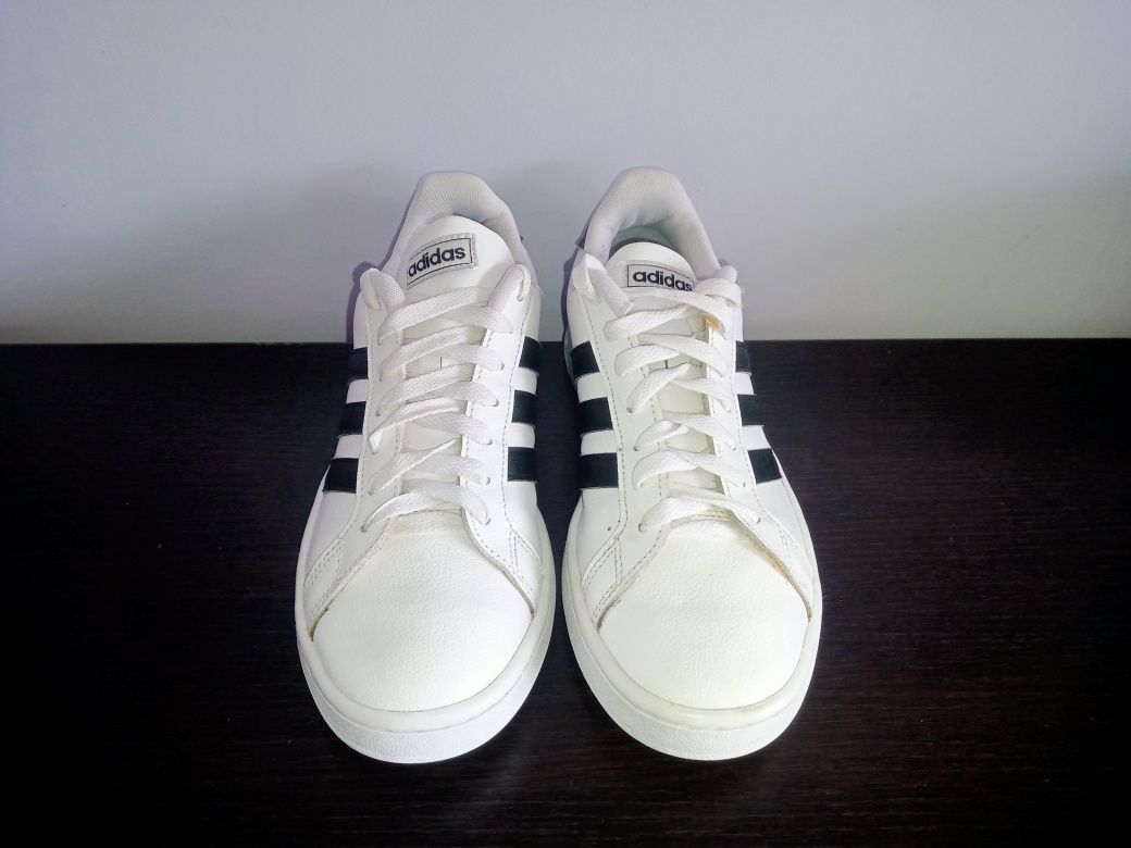 Buty Adidas nr 41 1/3--26 cm