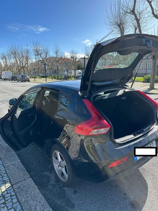 Volvo V40 1.6 Diesel – 114cv | 170.000km | Em bom estado