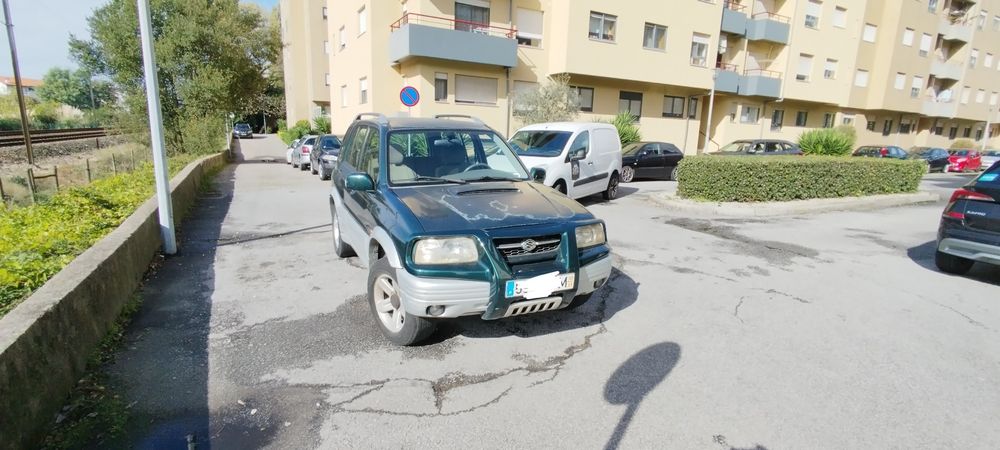 Suzuki Vitara 2.0TD motor mazda