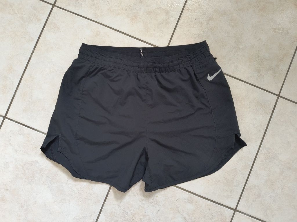 Spodenki biegowe Nike 2w1 Tempo S damskie bieganie treningowe