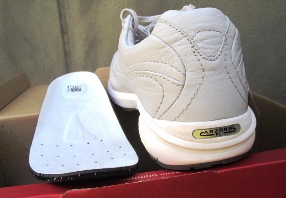 Kросівки NEW BALANCE (розмір 46)