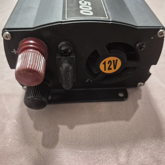 Przetwornica napiecia IPS-500, 12 V