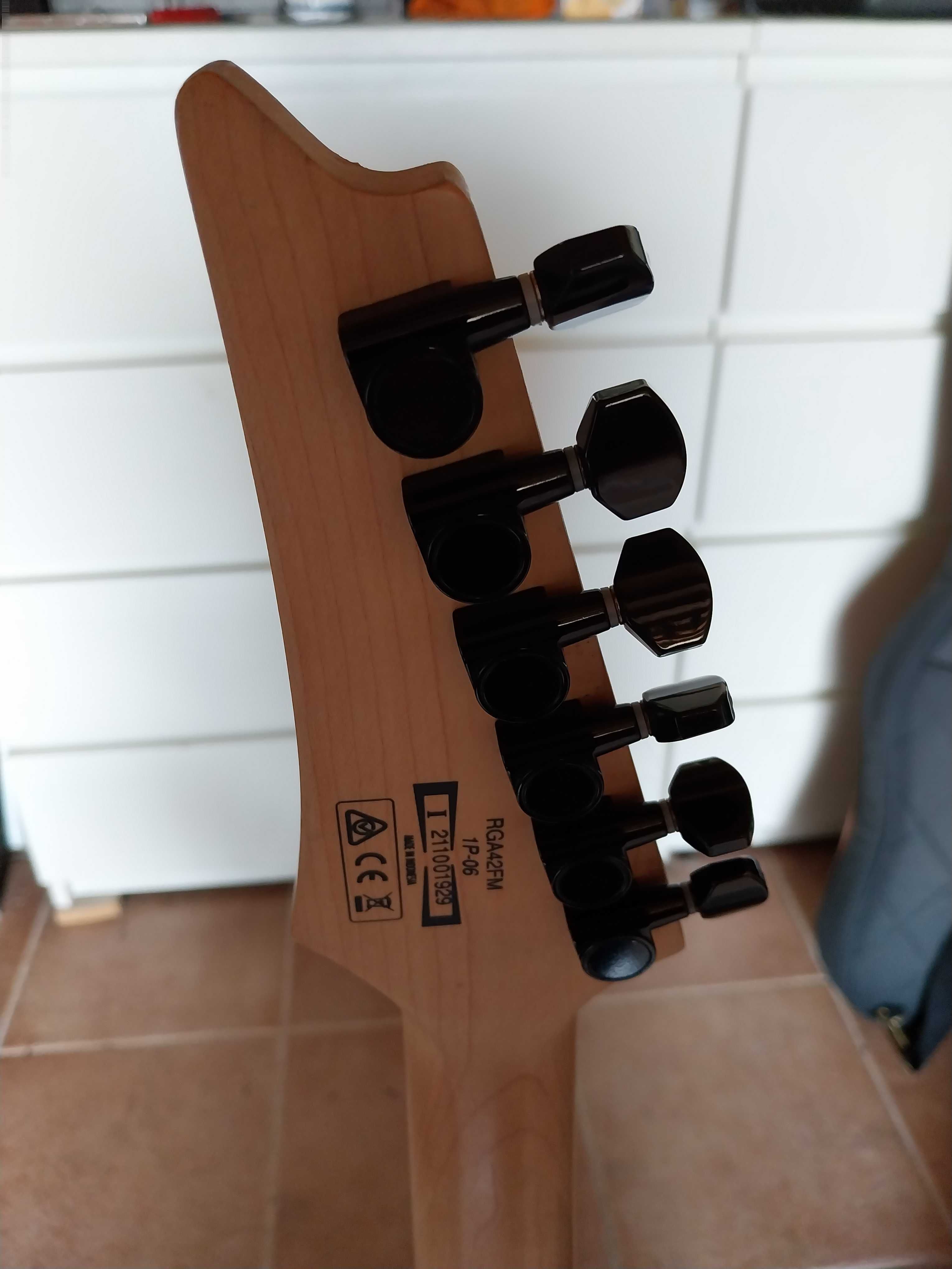 Guitarra Ibanez modeIo RGA42FM em bom estado (Baixa de preço)