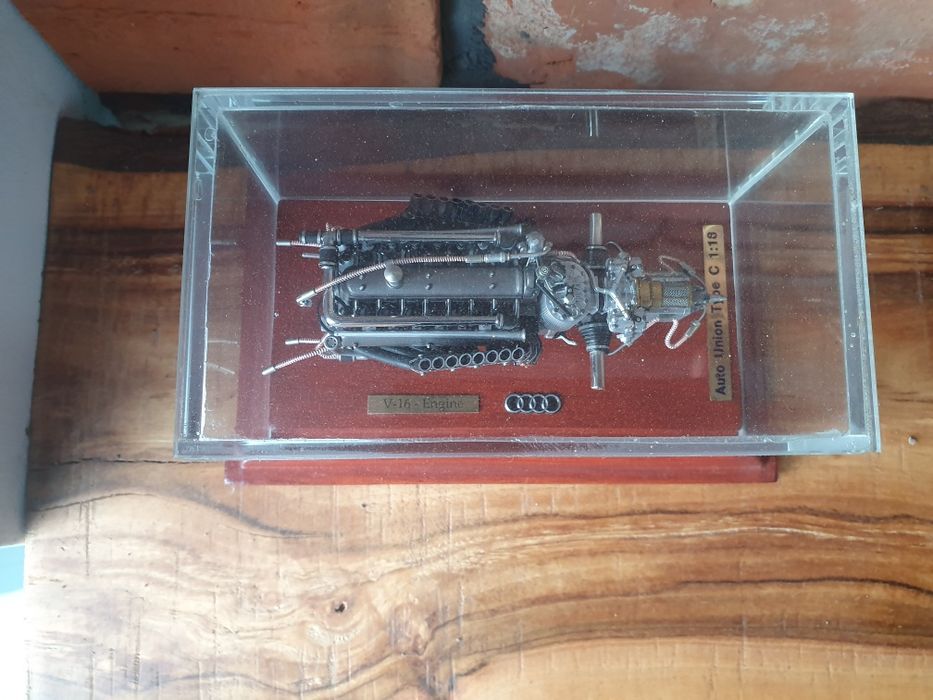Replika, model motoru v16 audi, auto union tyle c 1:18