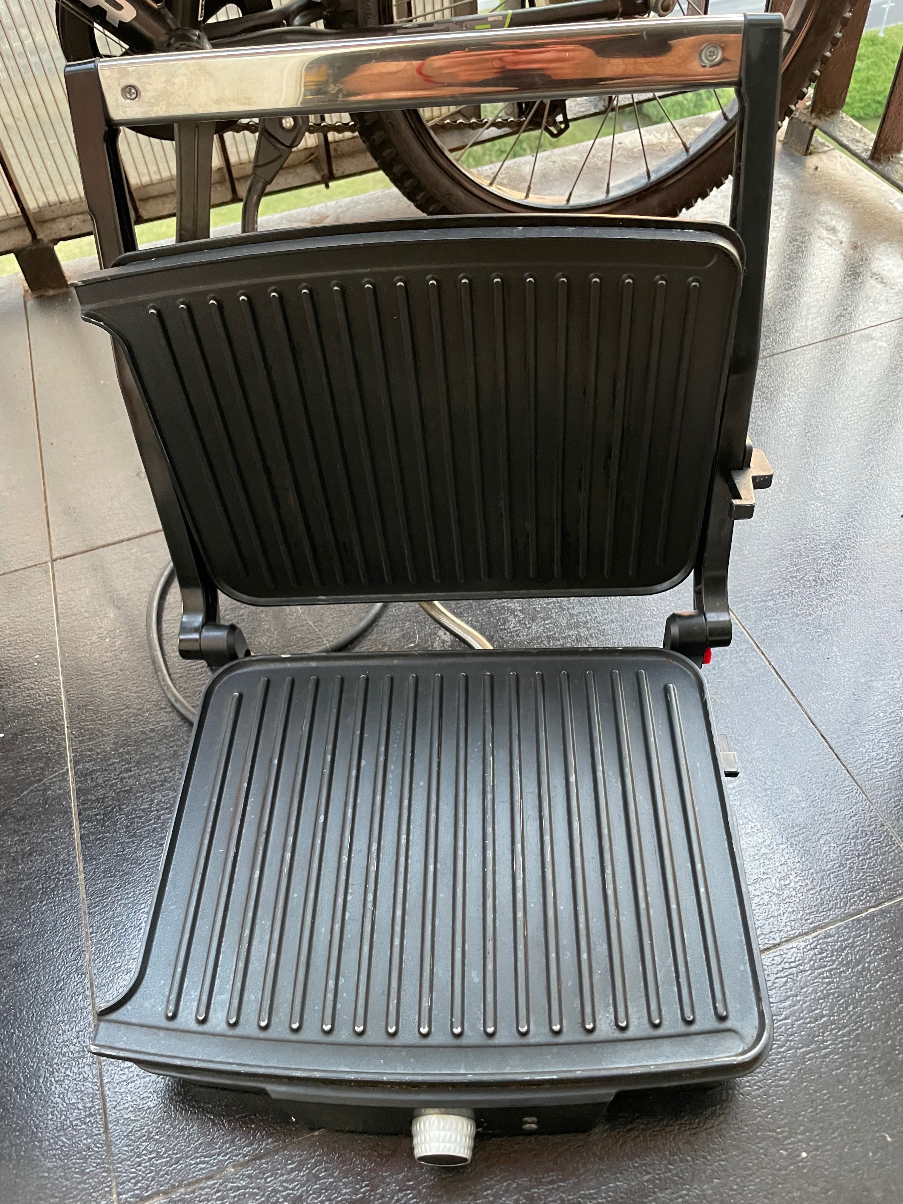 Sprzedam grill elektryczny