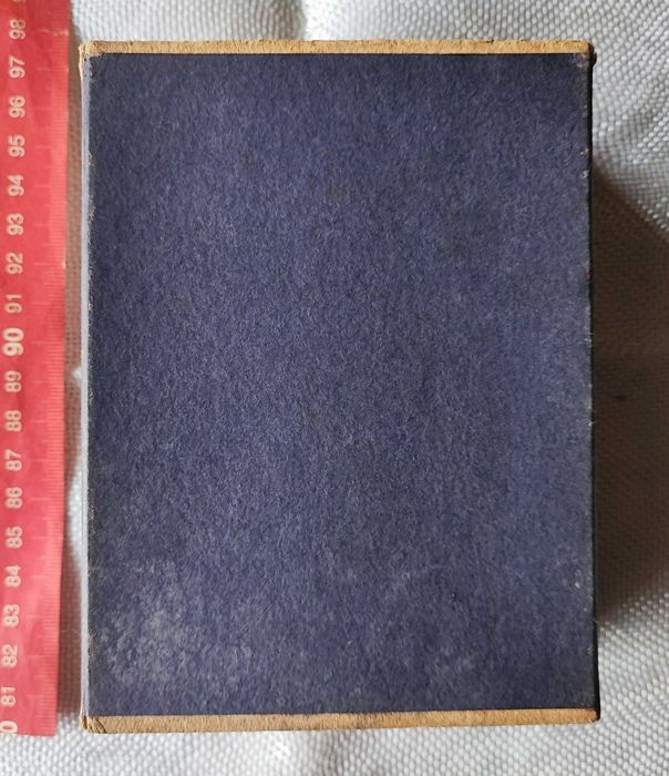 Caixa de fósforos gigante - muito antiga