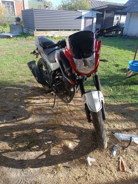 Продам мотоцикл спарк 200