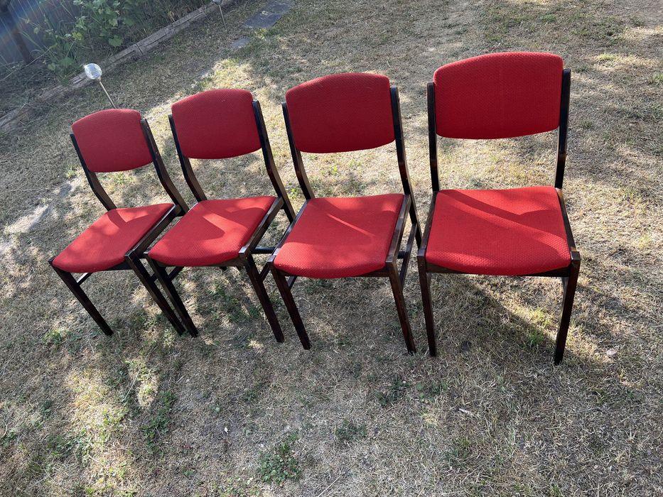 Stół i 6 krzeseł PRL