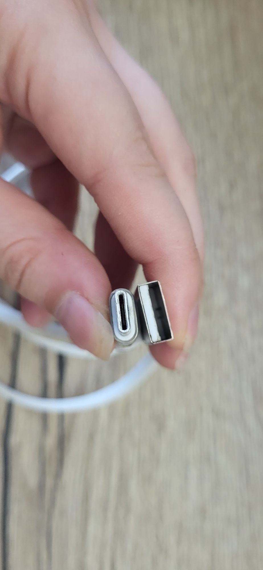 Kabel USB-C, USB-A, ok 1m, działa