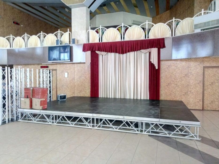 Аренда сцены. Аренда подиума. Сцена для концертов. Прокат сцены.