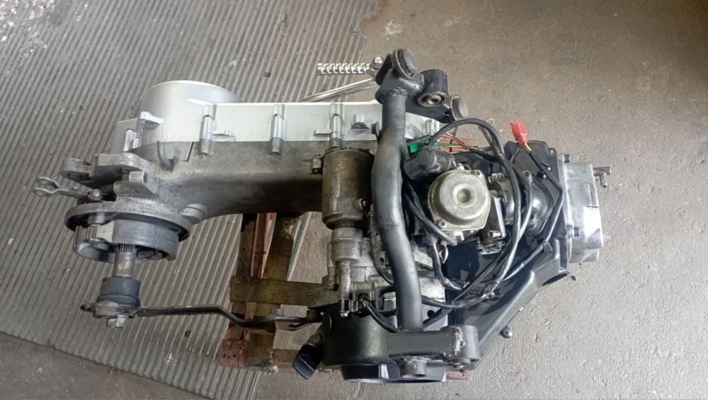 Продам двигатель скутера 157QMJ  150 куб
