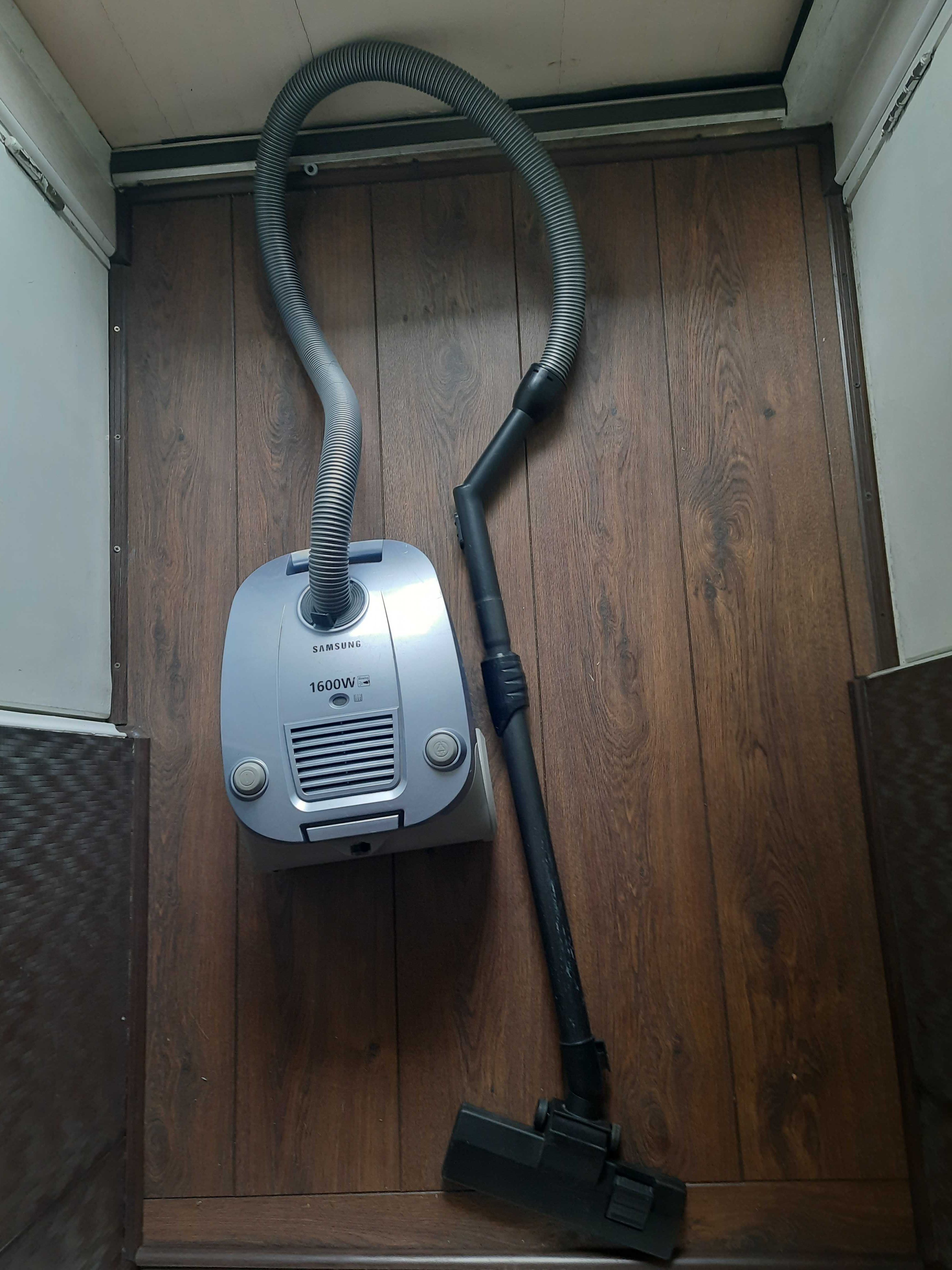 Пылесос Samsung SC 4130