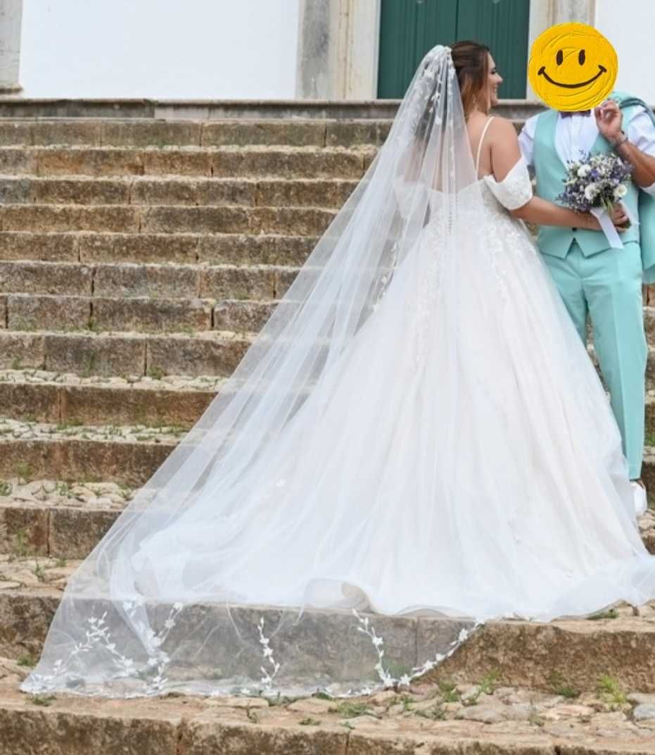 Vestido de noiva + véu