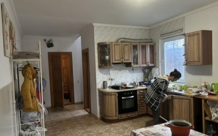 Без% Під різні види діяльності.  Будинок 300м ,Осокорки, Славутич