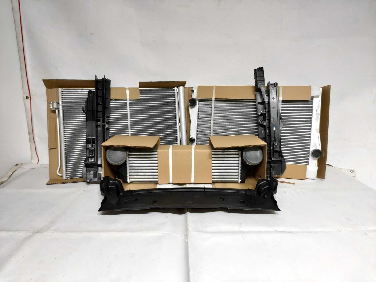 BMW X5 F15 X6 F16 Радіатор основний Інтеркулер Кондиціонера БМВ Х5 Х6.