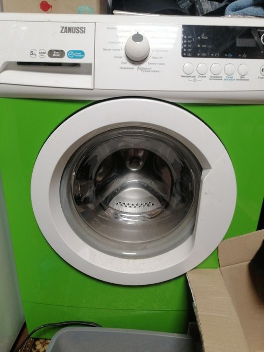 Стиральная машина zanussi
