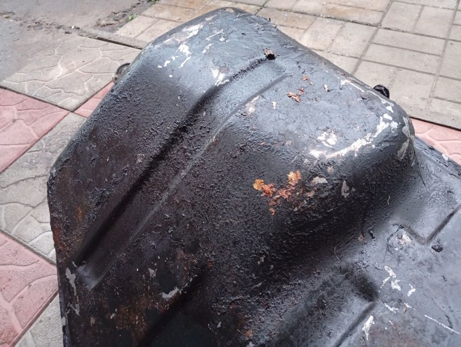 Бак ваз 2121. Бак для бензину.