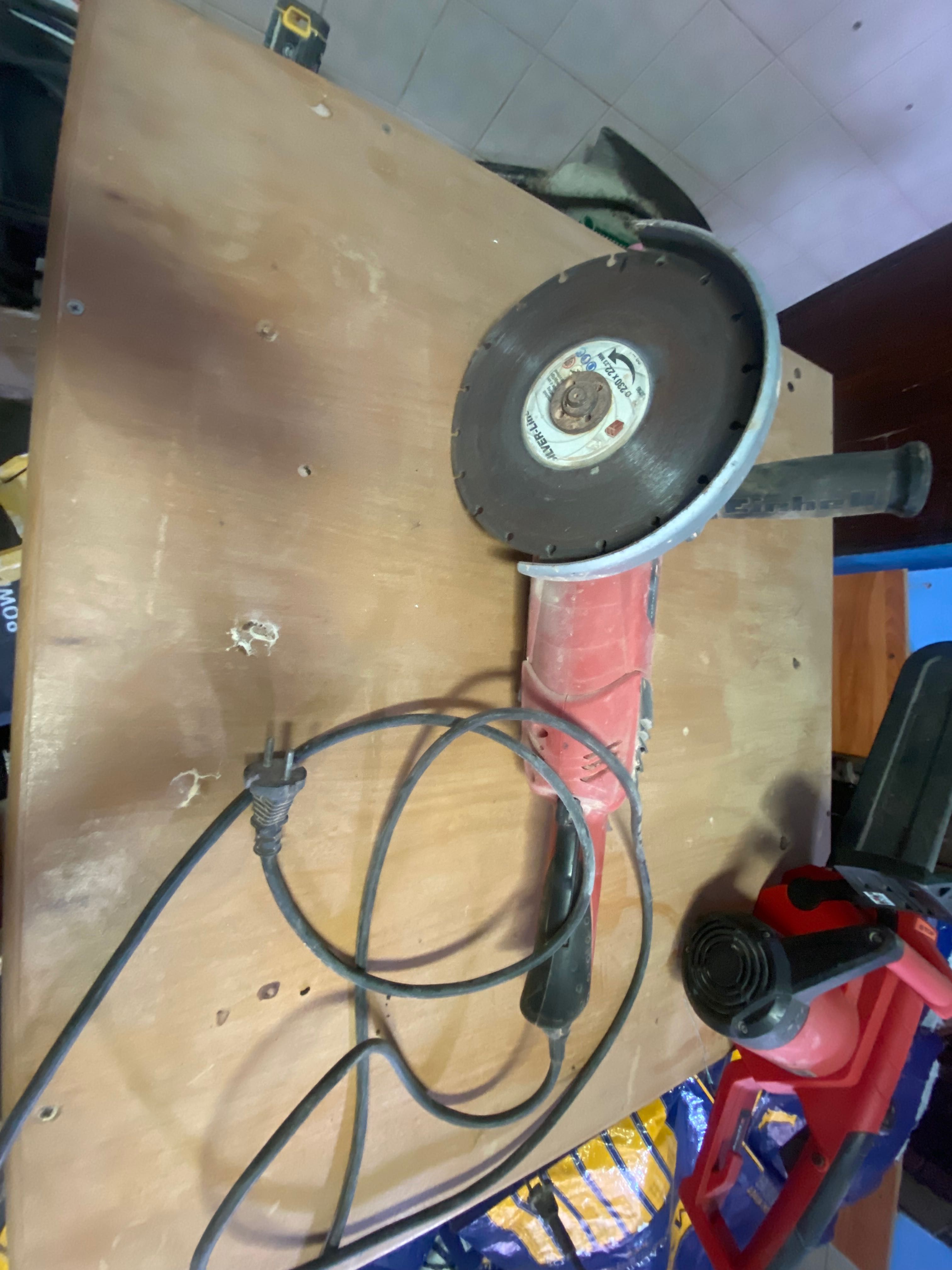 Máquina Rubi TX900+Rebarbadora+Motoserra