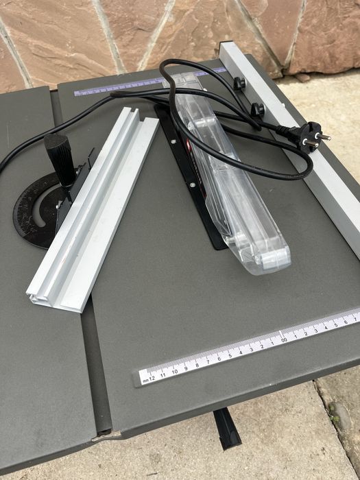 Настільна циркулярна пила Einhell TC-TS 210