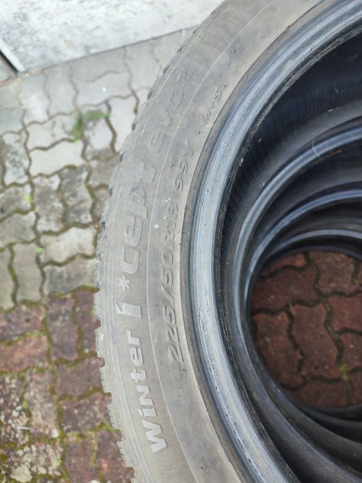 Opony zimowe Hankook Winter i*cept evo 2 225/50/18