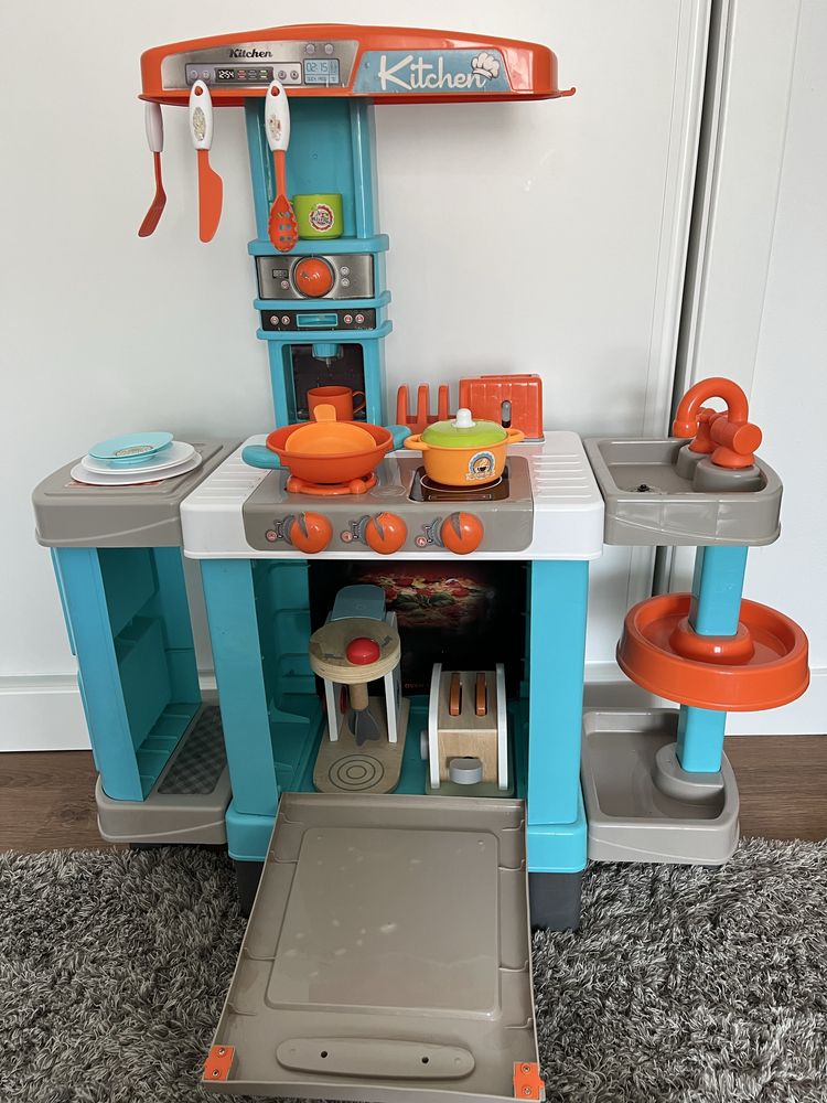 Cozinha brincar com utensilios