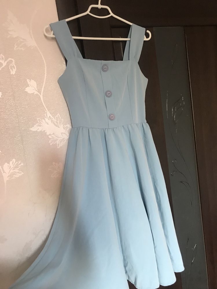 Платье женское нежно-голубого цвета