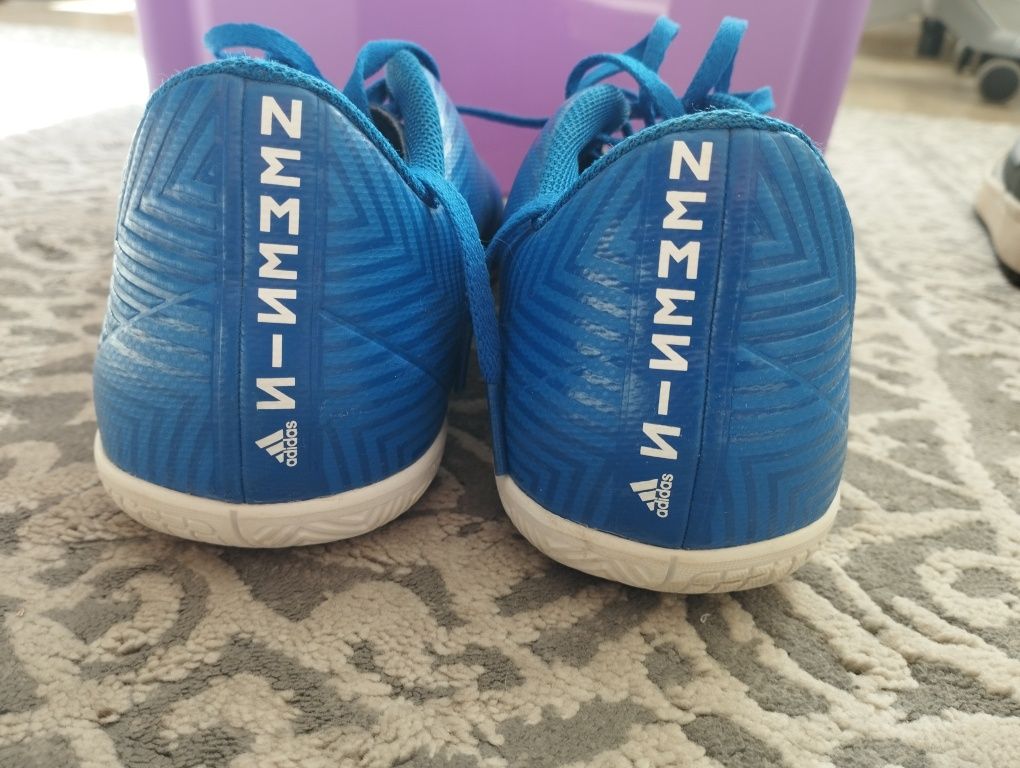 Adidas 44 halówki